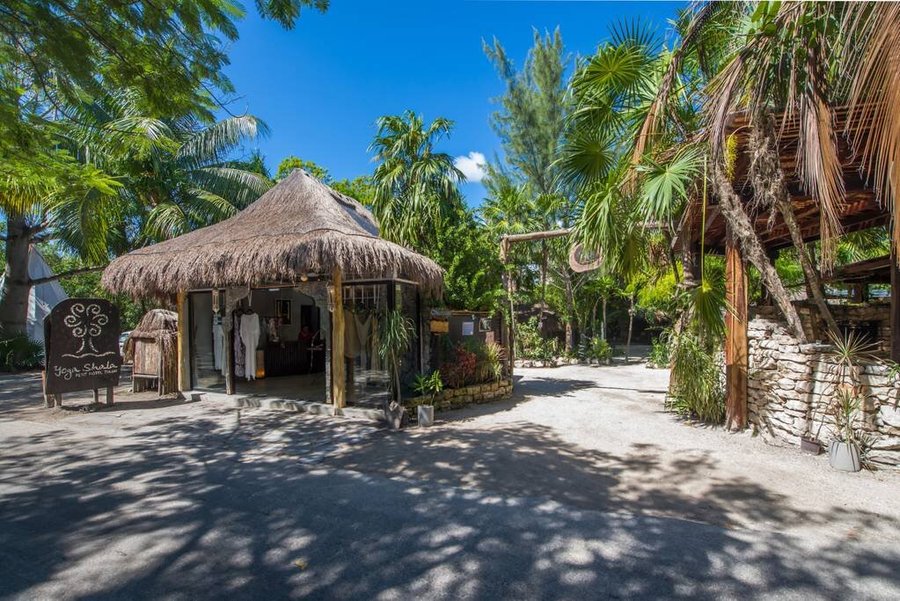 Tulum resorts yoga