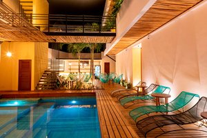 Piscina y playa