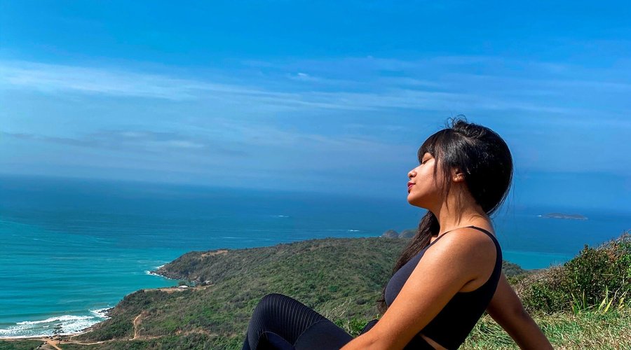 Serra das Emerências, um dos lugares mais lindos de Búzios! Caminho de 20 minutos até o topo, onde temos uma visão de tirar o fôlego (literalmente pq cheguei a suar p subir) mas valeu a pena!  Quem tiver uma bike, vai melhor ainda!