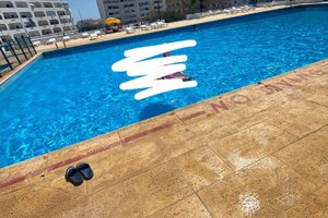 Piscina e praia