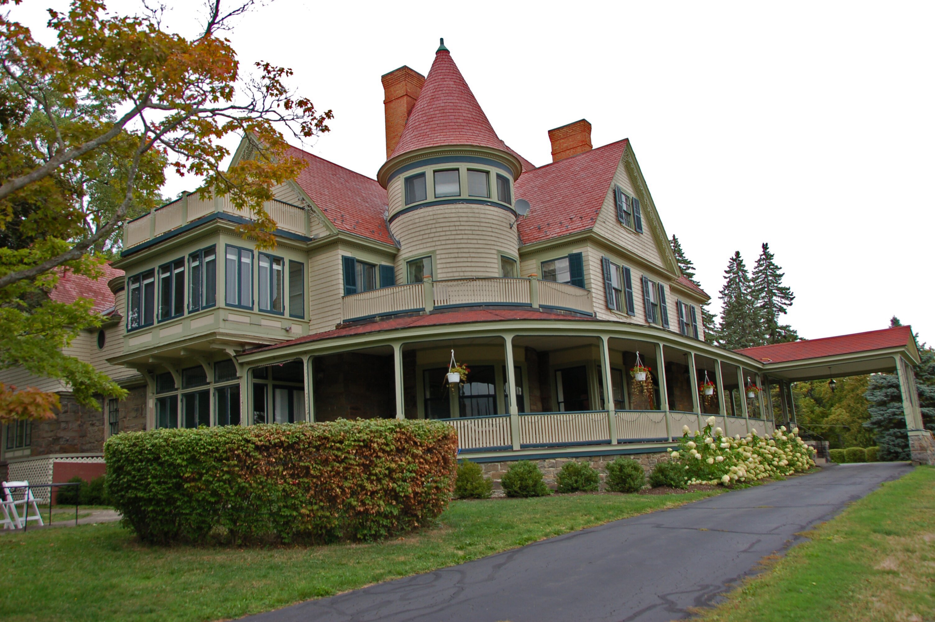 IDLWILDE INN - Updated 2024 Prices & B&B Reviews (Watkins Glen, NY)