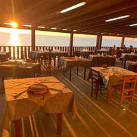 sala all'aperto sul mare