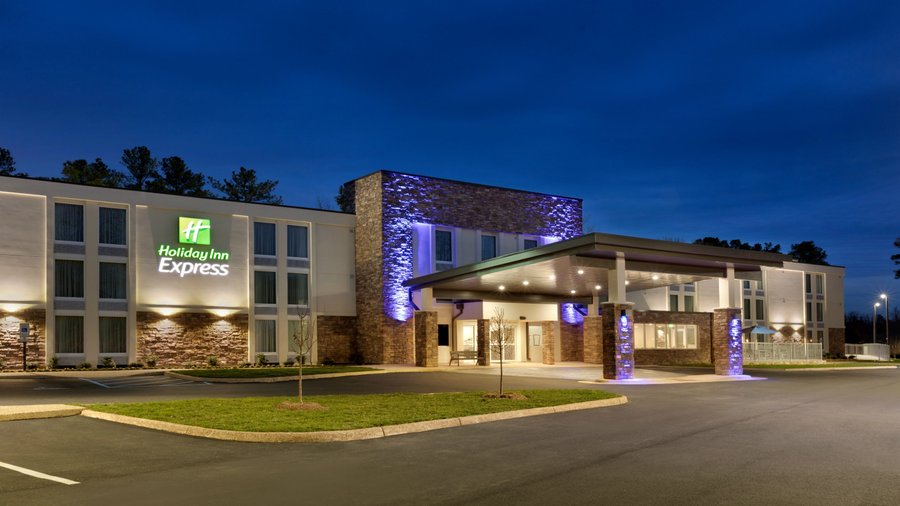 HOLIDAY INN EXPRESS WILLIAMSBURG BUSCH GARDENS AREA $58 ($̶7̶5̶ ...