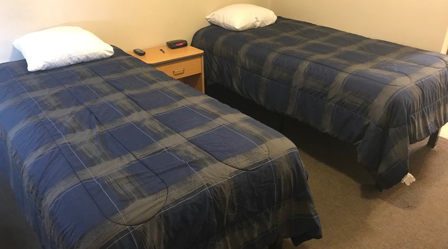 TWIN BEDS
