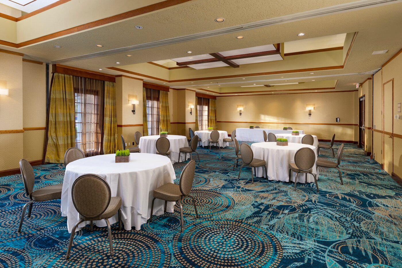 DOUBLETREE BY HILTON PHOENIX MESA Updated 2024 Prices Hotel Reviews   Socially Distanced Meeting 