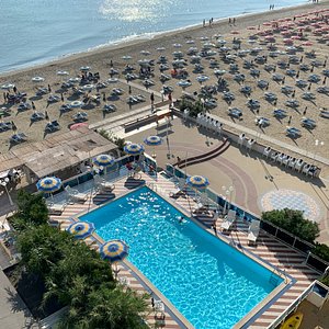 constante Wakker worden Tom Audreath FAMILY CLUB HOTEL BIKINI & TROPICANA - Prices & Resort Reviews (Lido Di  Savio, Italy)