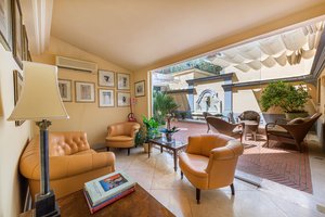 Hotel Sant'Anna in Rome, image may contain: Couch, Living Room, Penthouse, Home Decor