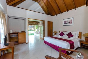 Room & Suite