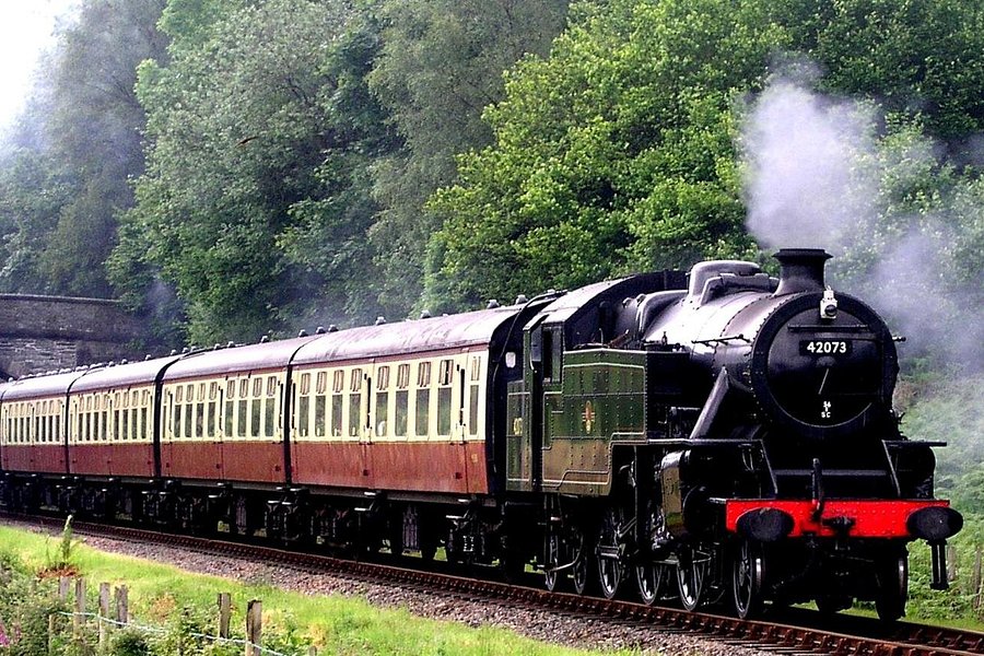 steam train journeys lake district