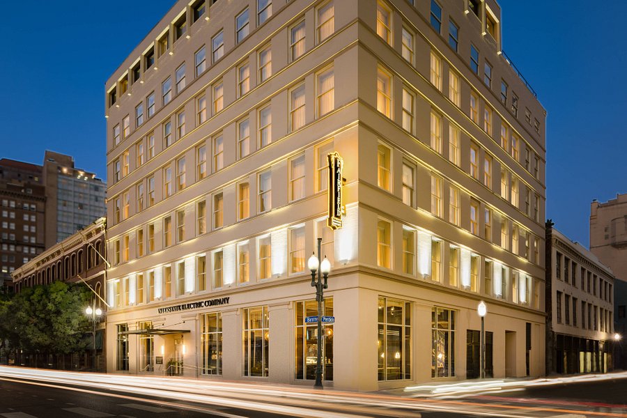 FAIRFIELD INN & SUITES NEW ORLEANS DOWNTOWN/FRENCH QUARTER AREA
