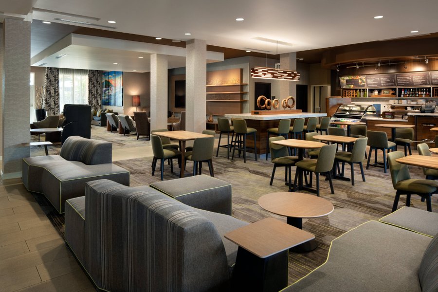 COURTYARD BY MARRIOTT MAUI KAHULUI AIRPORT - Updated 2020 Prices ...