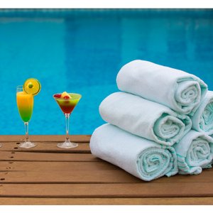 Leques Brasil Hotel Escola in Sao Paulo, image may contain: Person, Suit, Formal Wear, Clothing