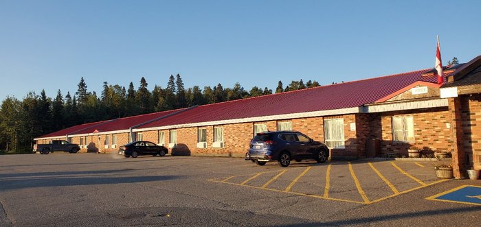 ZERO 100 MOTOR INN - Updated 2024 Motel Reviews (Marathon, Ontario)