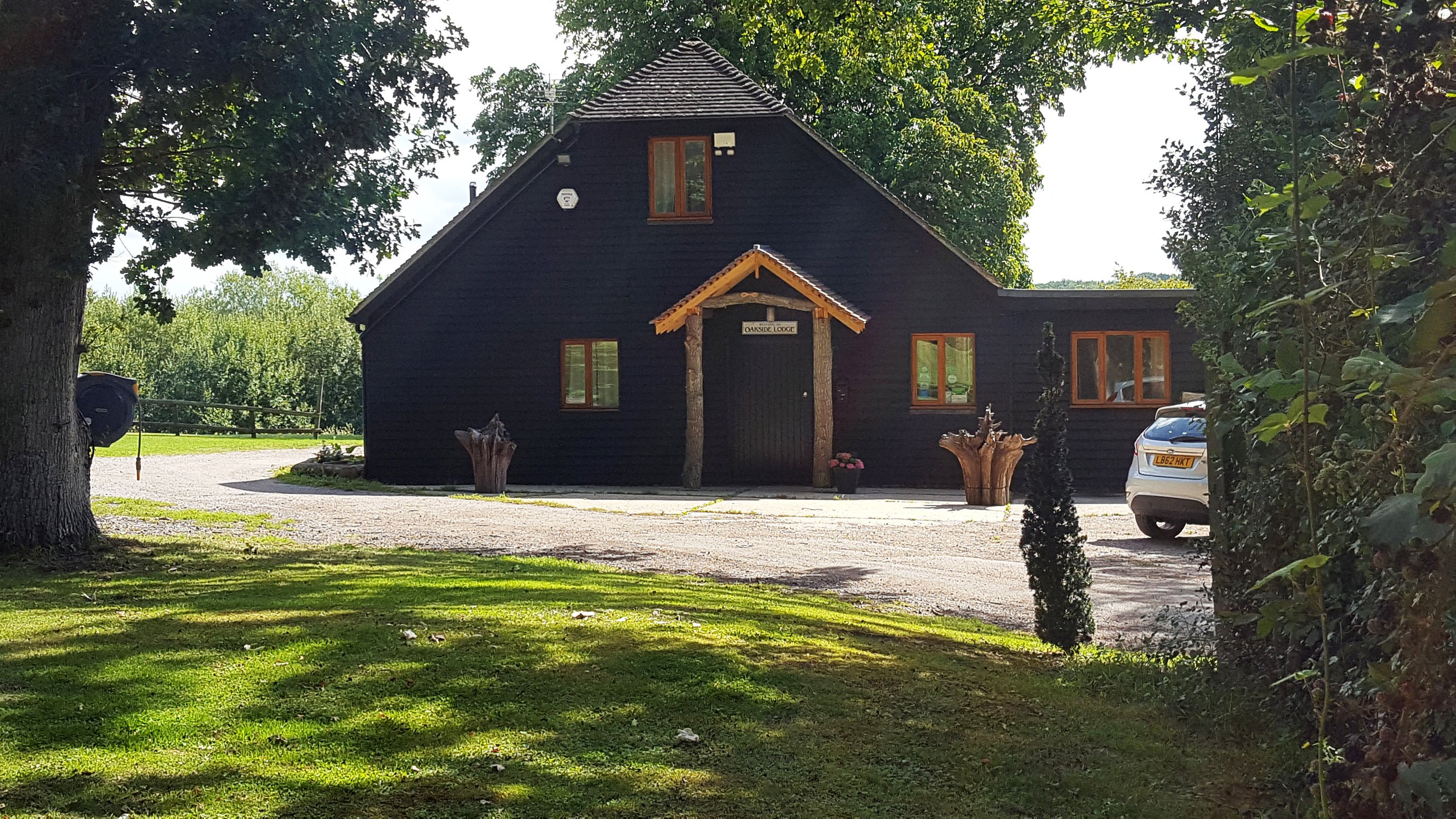 OAKSIDE LODGE - Updated 2024 Reviews, Photos & Prices