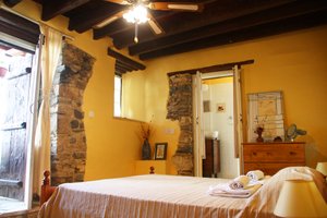 Room & Suite