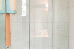 Room & Suite