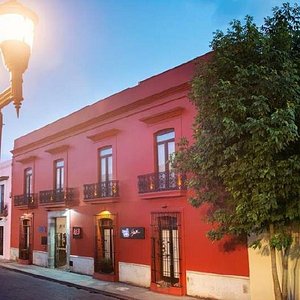 Fachada del Hotel ABU, a muy pocos pasos del Andador Turístico, ubicados en el Centro Histórico de la bella Ciudad de Oaxaca.