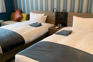 Room & Suite