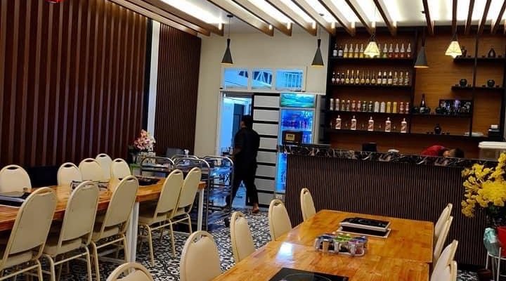 đồ ăn ngon, không gian sang trọng thoải mái. Địa điểm đáng thử khi đến Châu đốc.