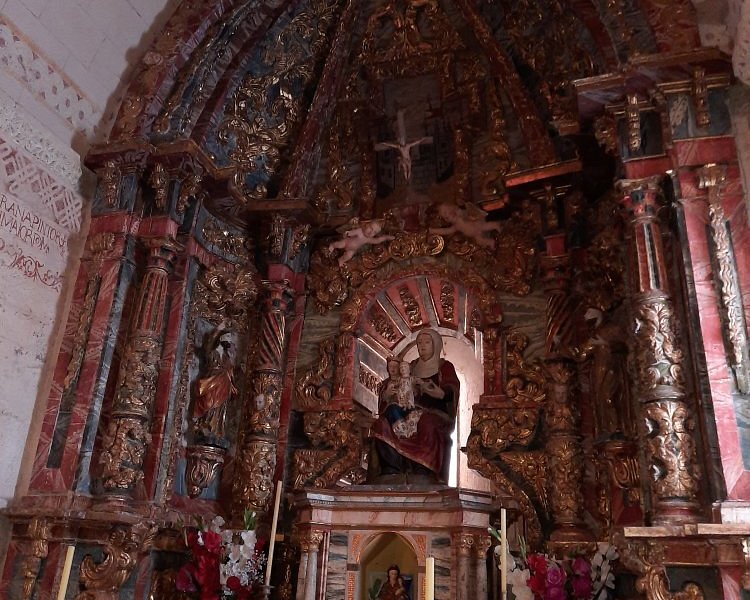 Iglesia De Santa Maria De Hoyos image