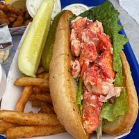 Claws Seafood Market