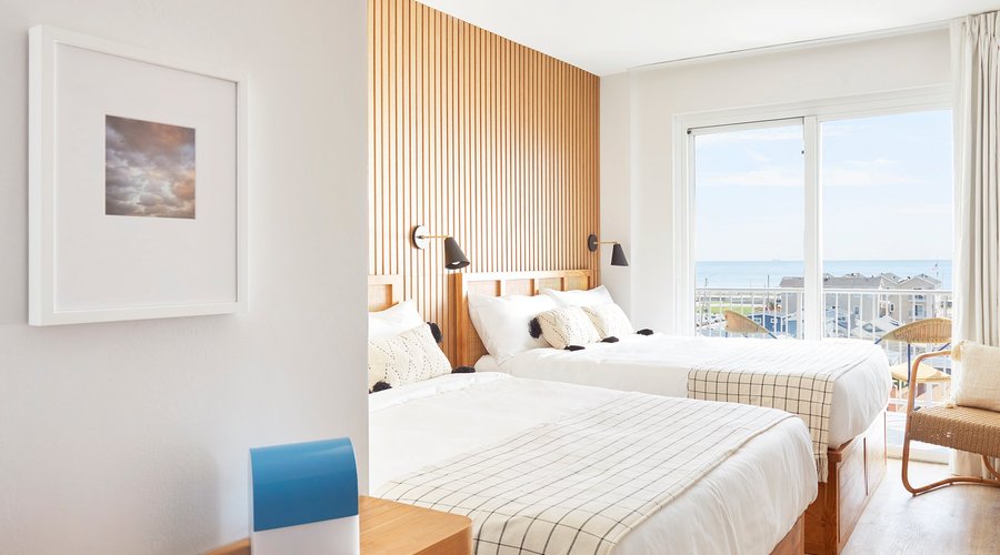 Deluxe Two Queen  Ocean View With Terrace
