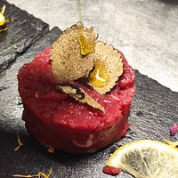 Tartare di Scottona con Tartufo del Casentino