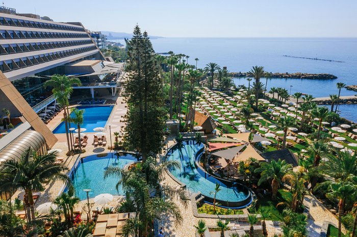 Amathus Beach Hotel Limassol, Cyprus - We like doing ordinary things, in an  extraordinary way. So a game of chess at Amathus, will normally look  something like this. Checkmate?