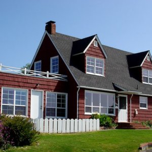 Edwards St. Bay Front