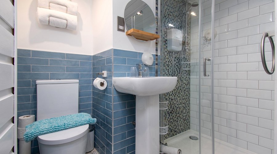 Room 6 King Room Ensuite