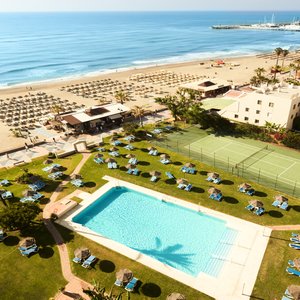 Hotel La Barracuda en primera línea de playa 