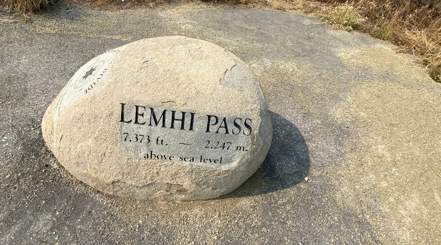 Lemhi Pass stone monument