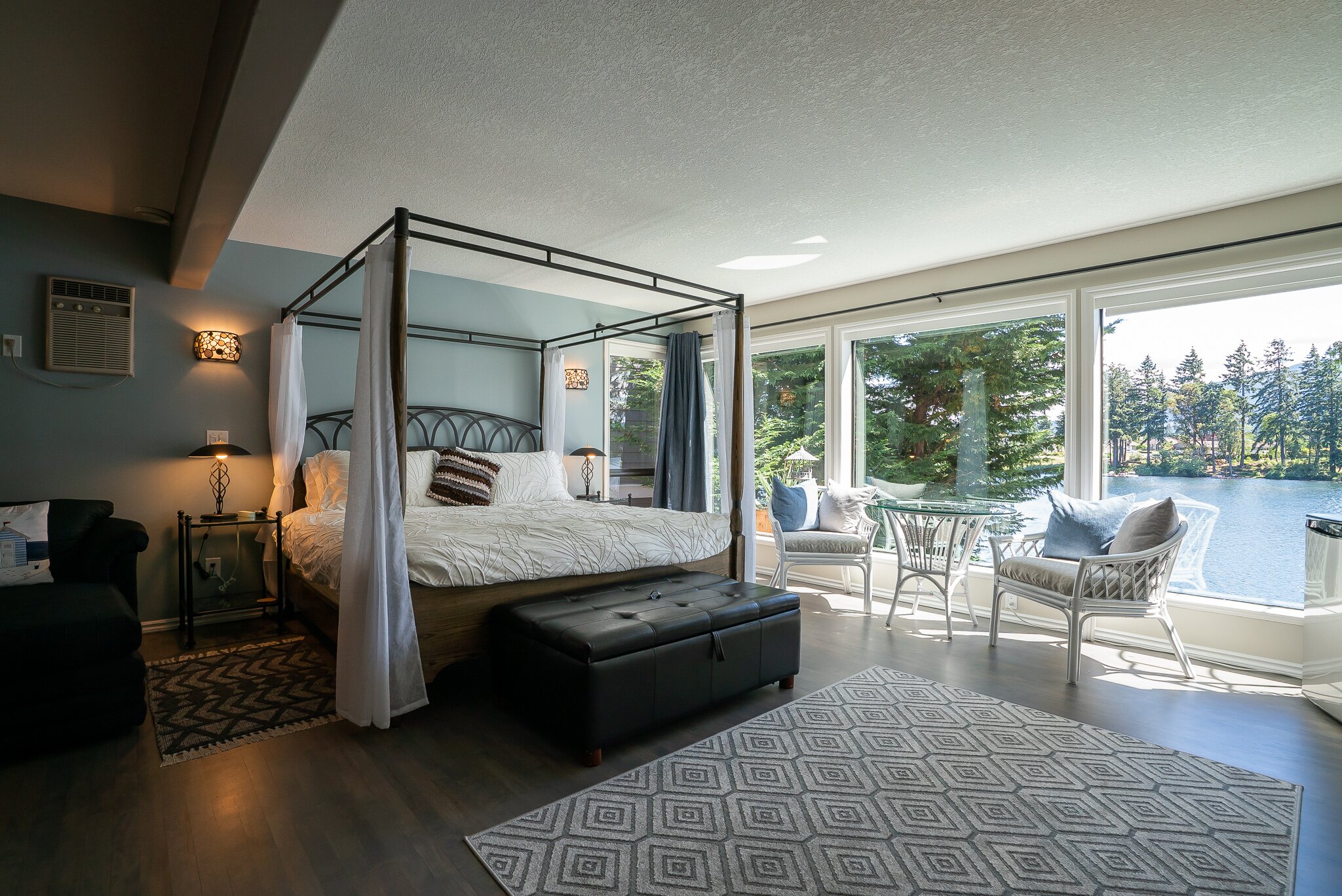 LONG LAKE WATERFRONT B&B (Nanaimo, Canada): Prezzi 2022 E Recensioni