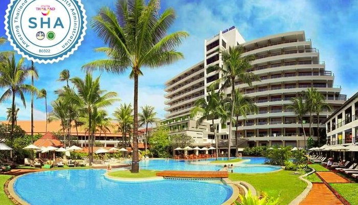 Hotel and Pool