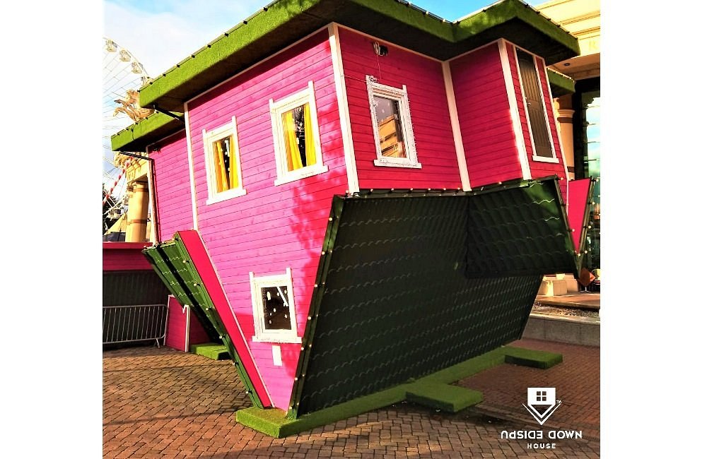 Upside Down House - Trafford - All You Need to Know BEFORE You Go (with  Photos)