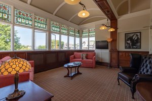 Room & Suite