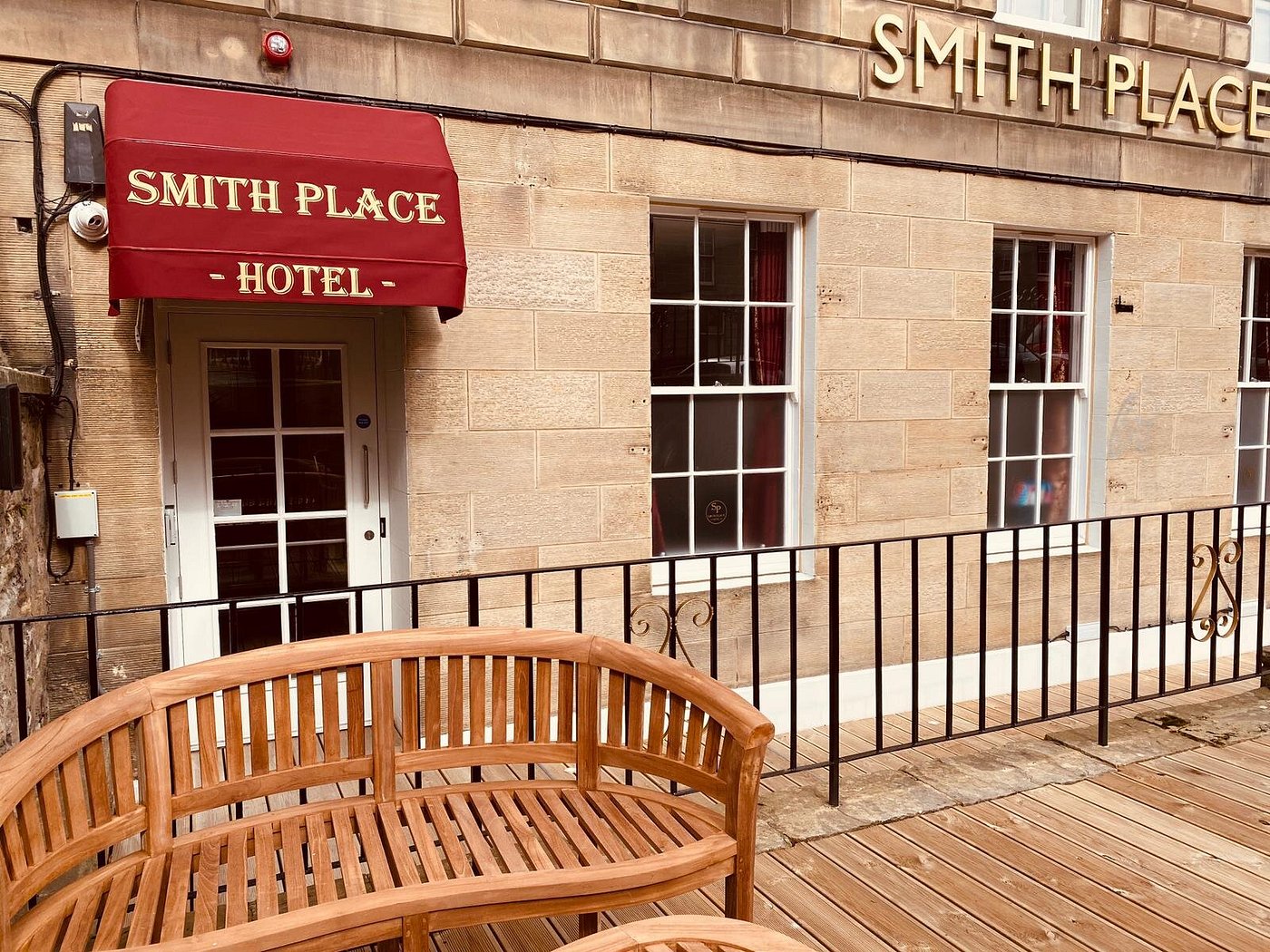 smith travel hotel