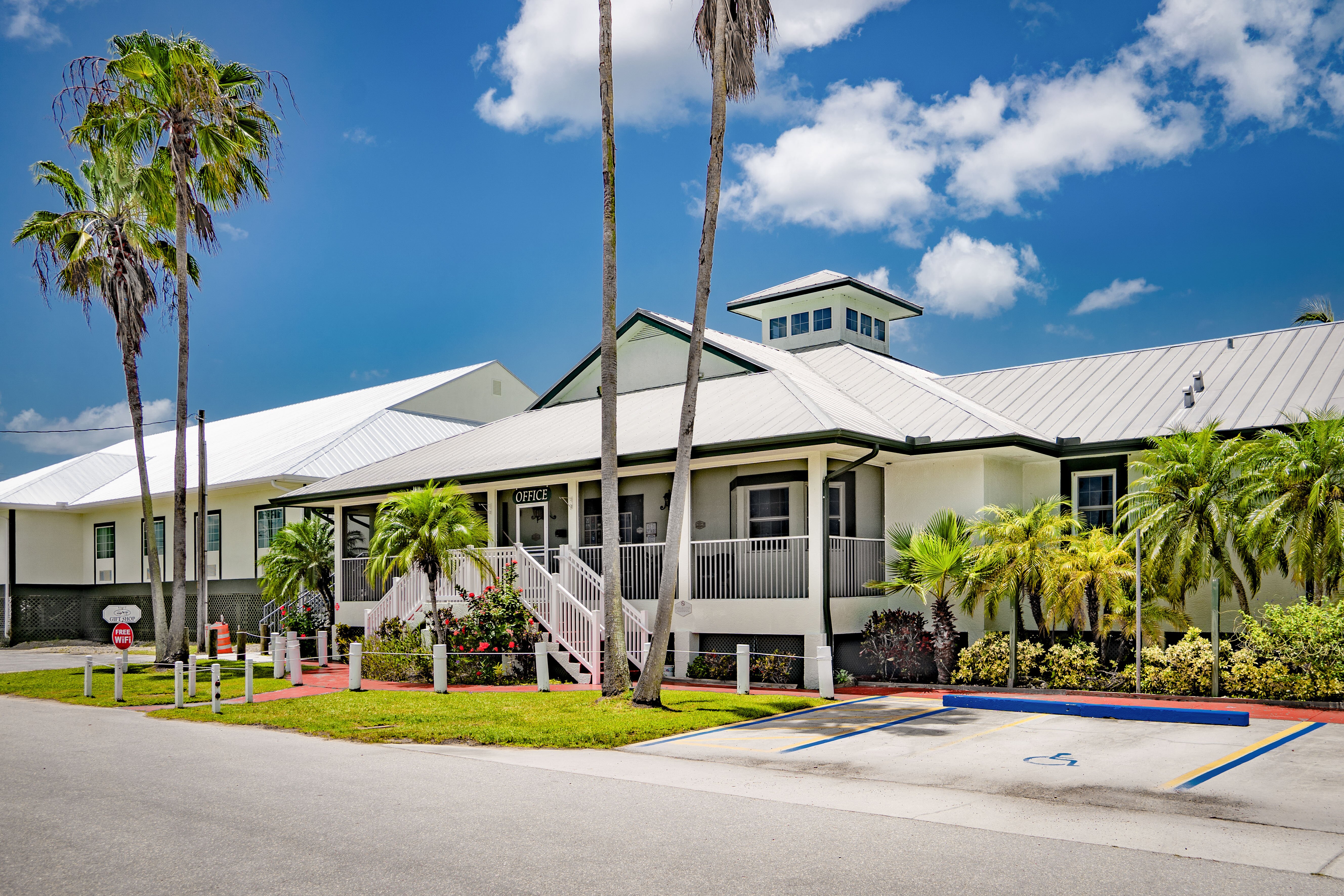 Ivey House Everglades Adventures Hotel B&B (Everglades City, Floride ...