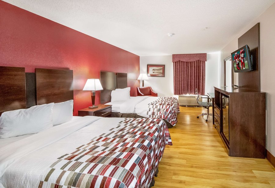 RED ROOF INN HIGH POINT UNIVERSITY  58     9  5    Prices Hotel