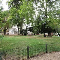 Le square