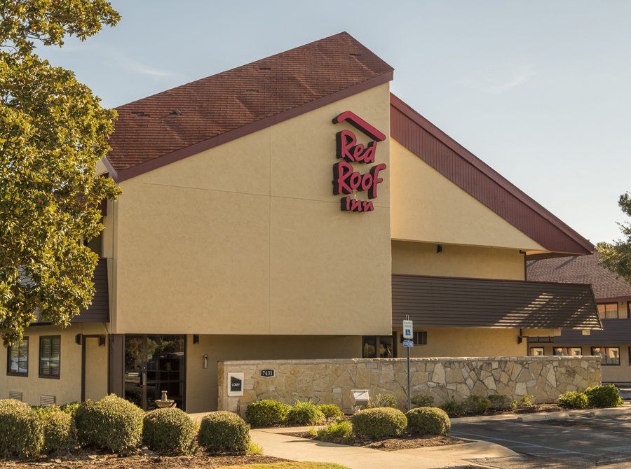 RED ROOF INN DETROIT ROYAL OAK  MADISON HEIGHTS  60     8  3  