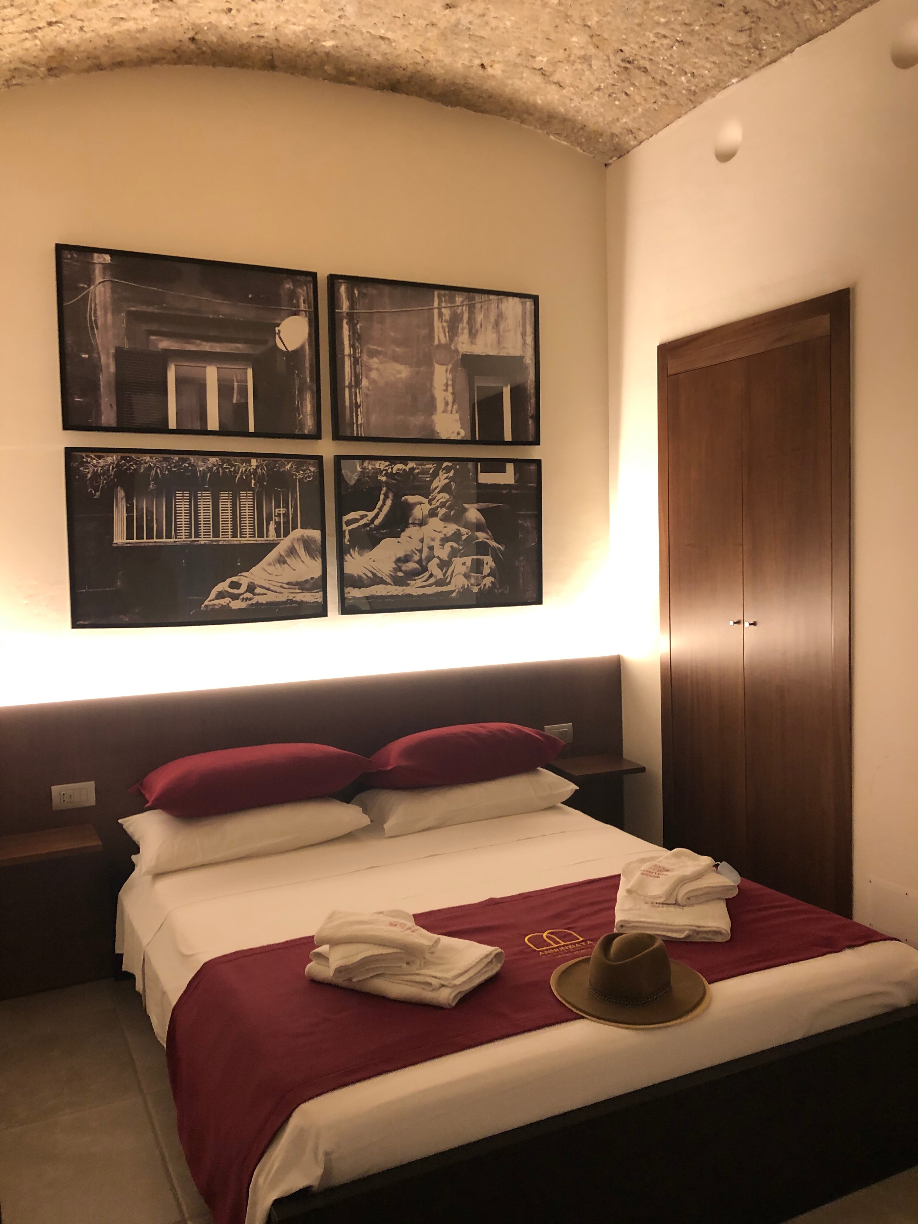 ANNUNZIATA GUESTHOUSE, CENTRO STORICO - Updated 2024 Prices & B&B ...