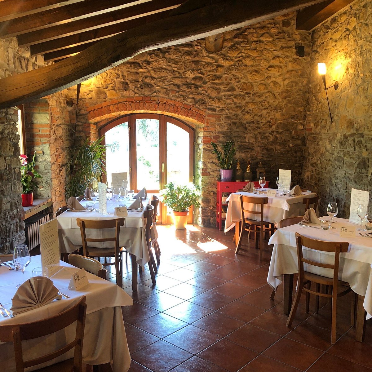 L'ANGOLO BAR, Varzi - Restaurant Reviews, Photos & Phone Number -  Tripadvisor