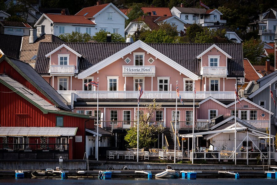 Hotell Kragerø ligger midt i Kragerø sentrum rett ved blindtarmen