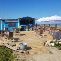 Petite restauration avec un cadre idyllique "Les pieds dans l'eau"