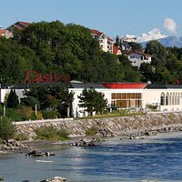 Casino avec vue sur l'Arve à 2 pas de Genève !
