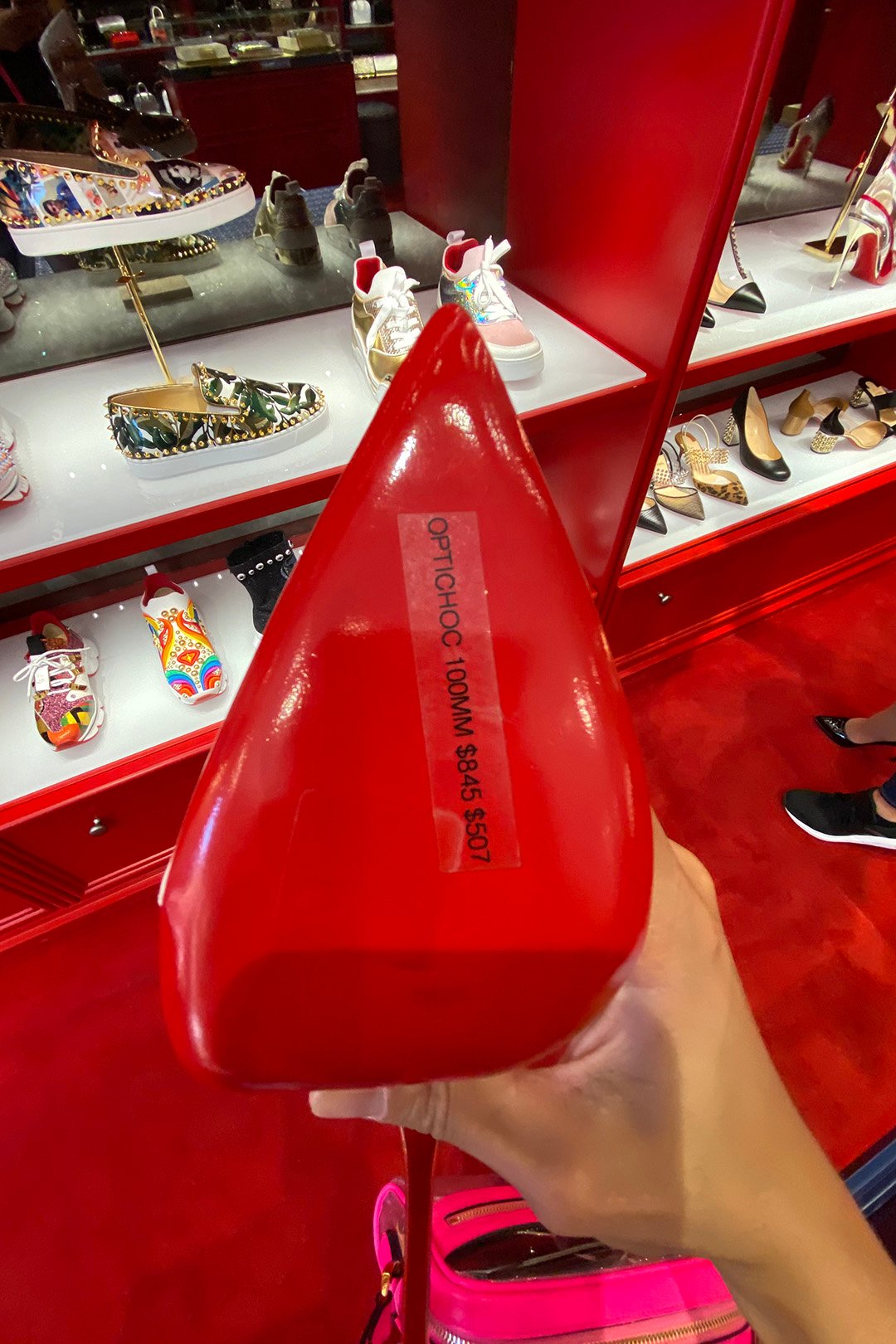 Outlet christian 2025 louboutin shoes