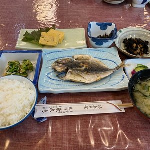 朝食（ご飯のおかわり自由）