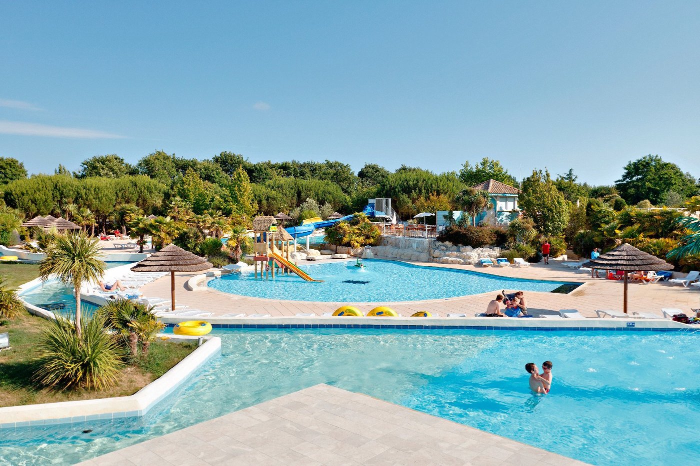 CAMPING SANDAYA SEQUOIA PARC - Updated 2023 (Saint-Just-Luzac, France)