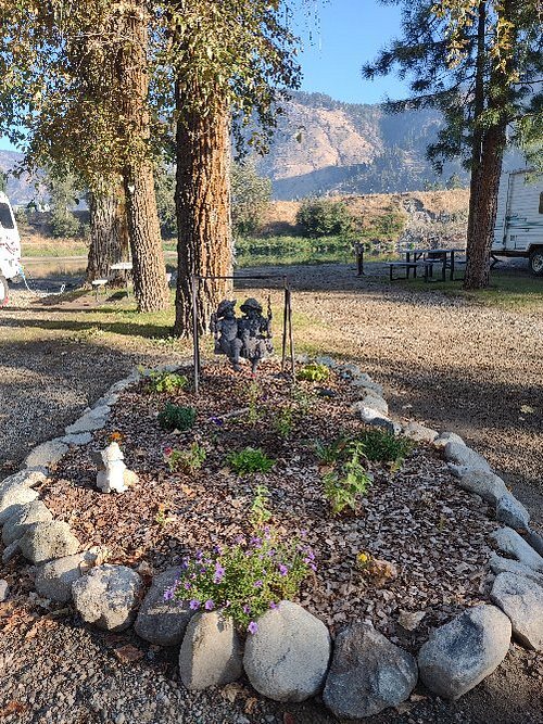 COUNTRY HIDEAWAY CAMPGROUND (Grand Forks) Campground Reviews & Photos